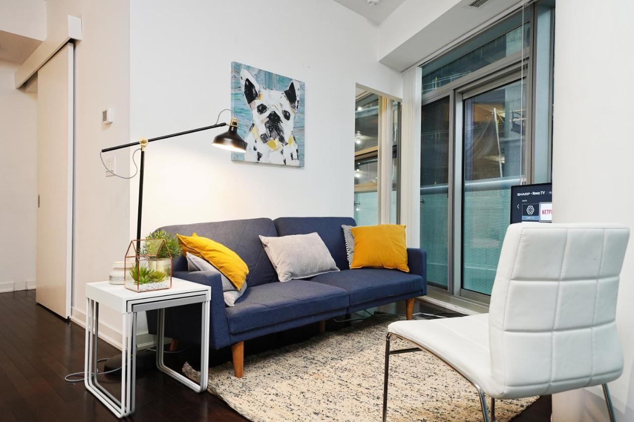 The York Boutique Suites Toronto Exteriör bild