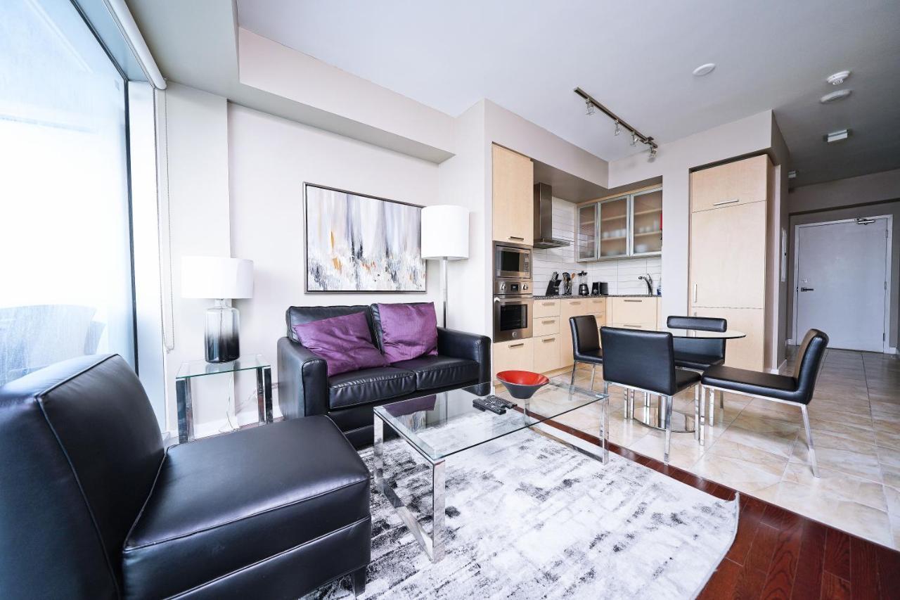 The York Boutique Suites Toronto Exteriör bild