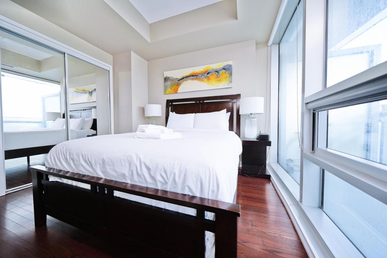 The York Boutique Suites Toronto Exteriör bild