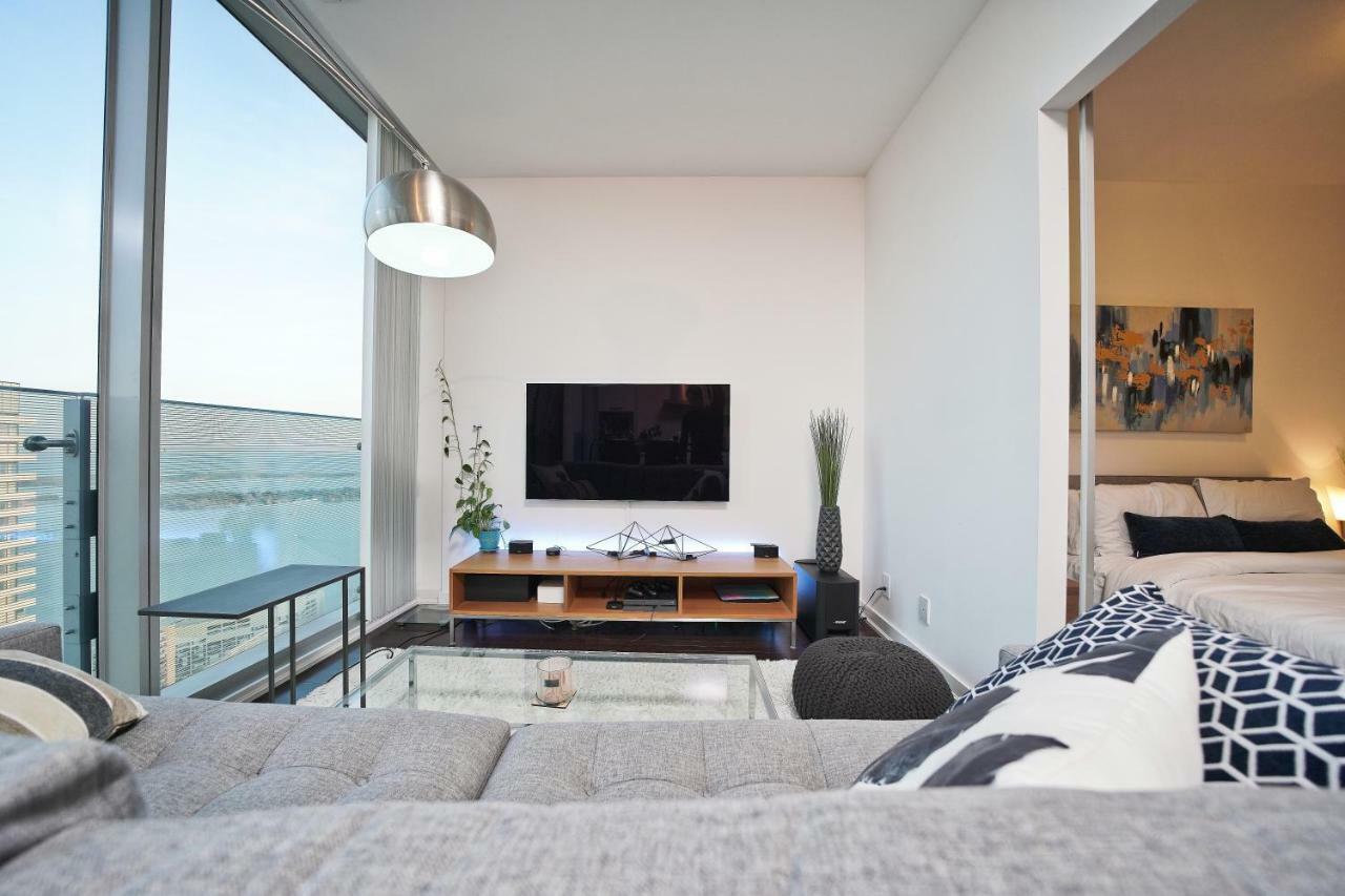 The York Boutique Suites Toronto Exteriör bild