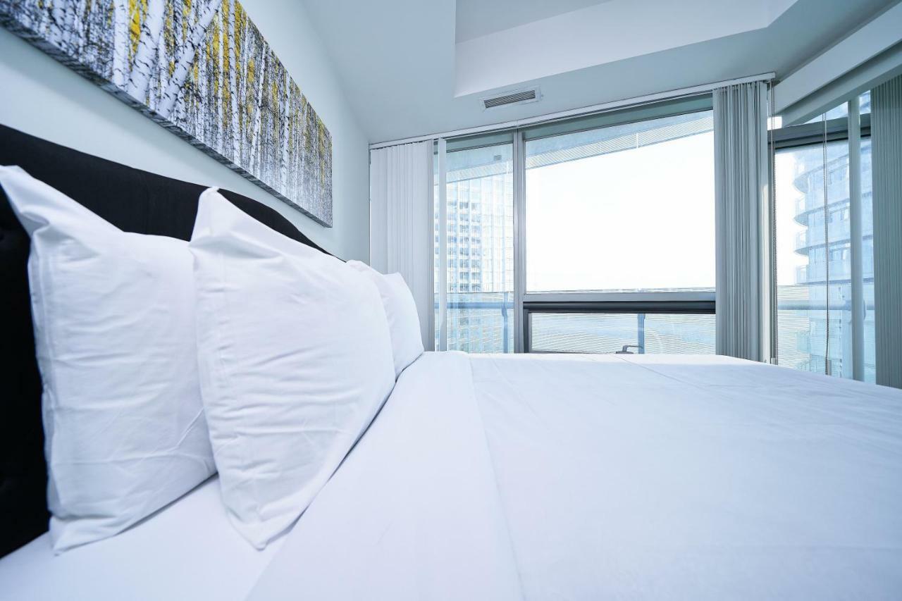 The York Boutique Suites Toronto Exteriör bild