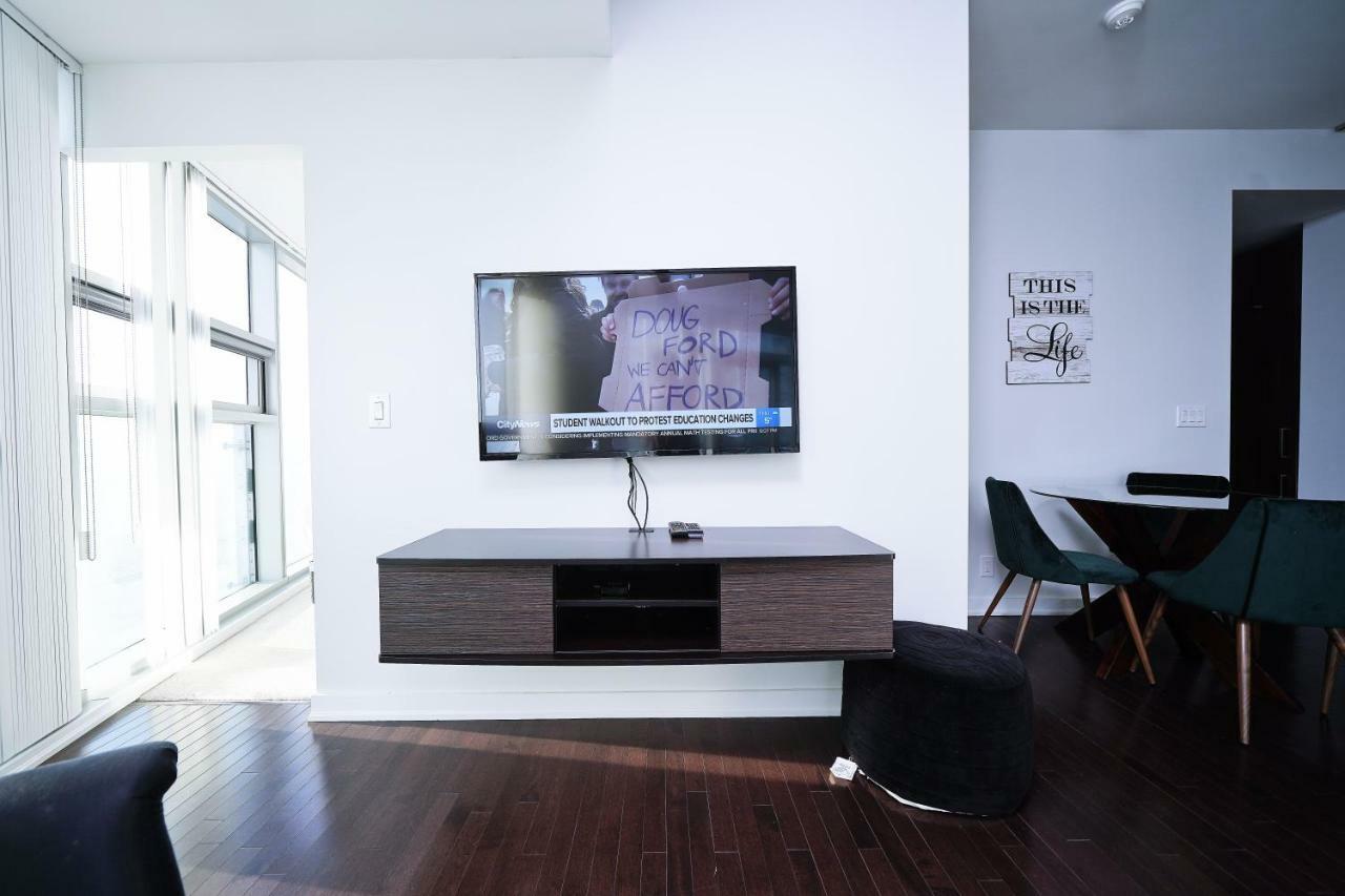 The York Boutique Suites Toronto Exteriör bild