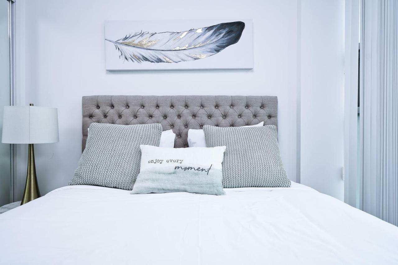 The York Boutique Suites Toronto Exteriör bild