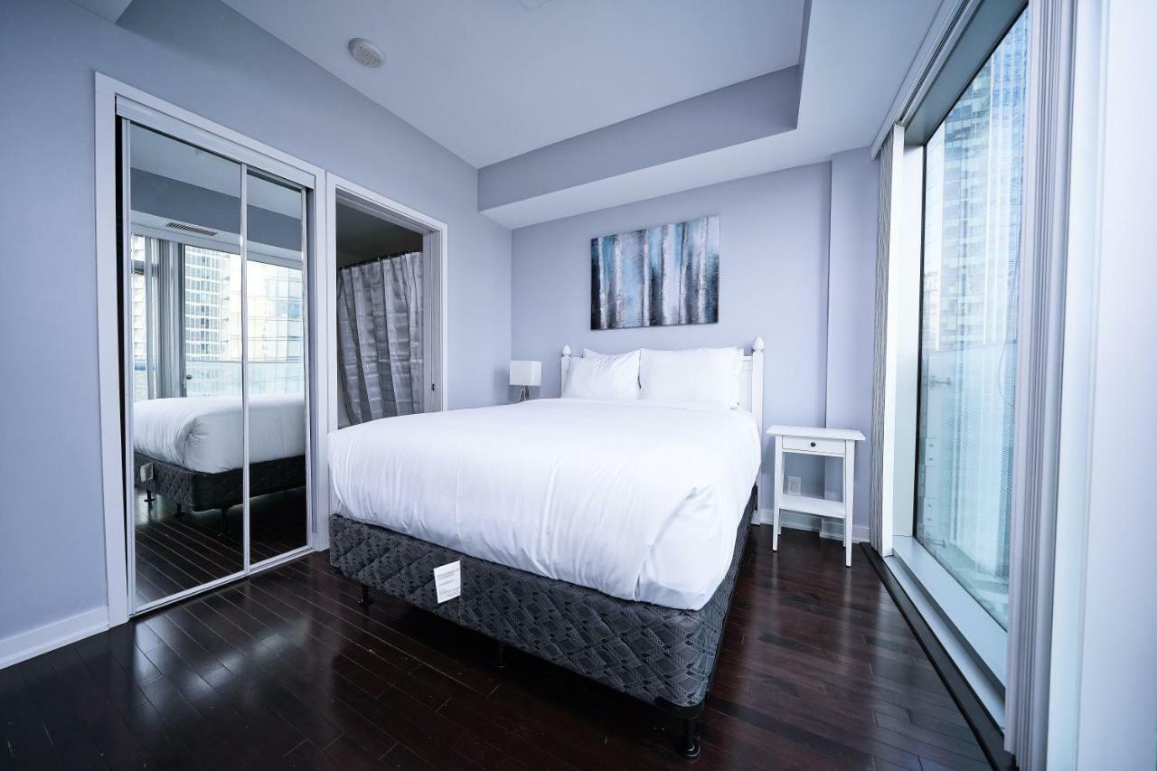 The York Boutique Suites Toronto Exteriör bild