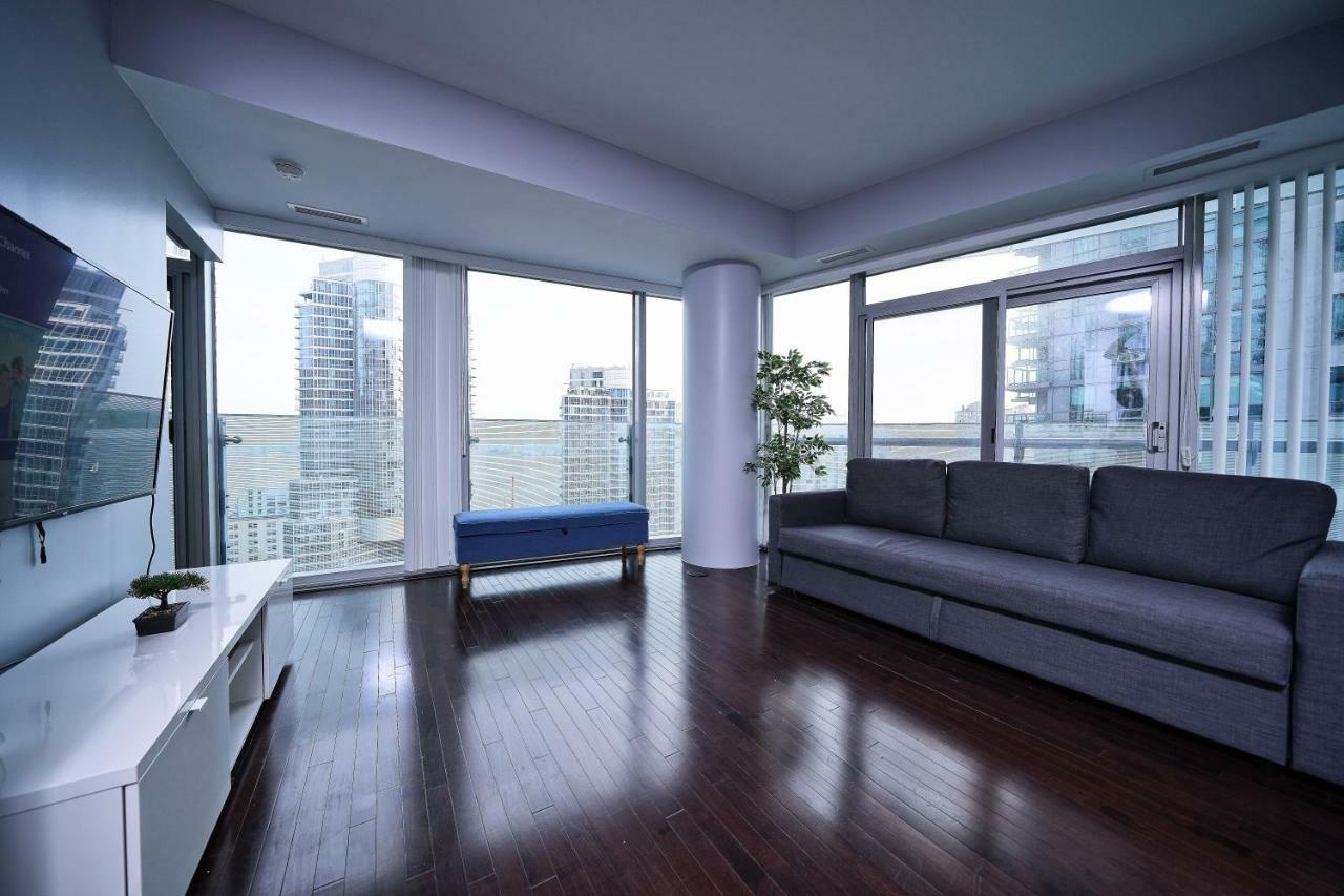 The York Boutique Suites Toronto Exteriör bild
