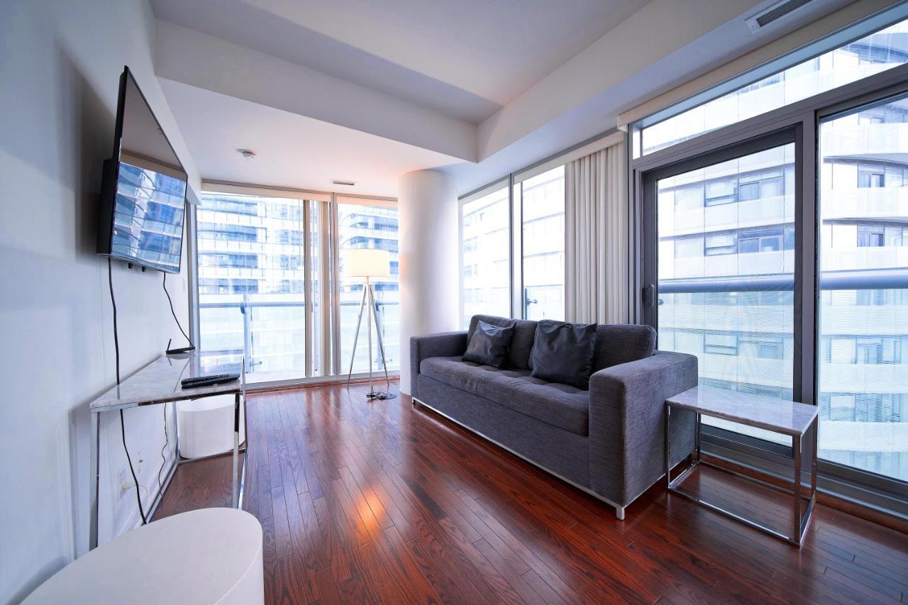 The York Boutique Suites Toronto Exteriör bild